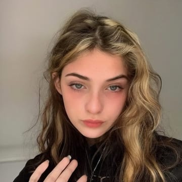 Ảnh đại diện Trần Anh